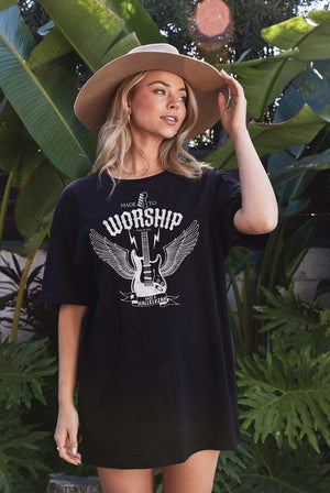 "Made to Worship" Tee in Black