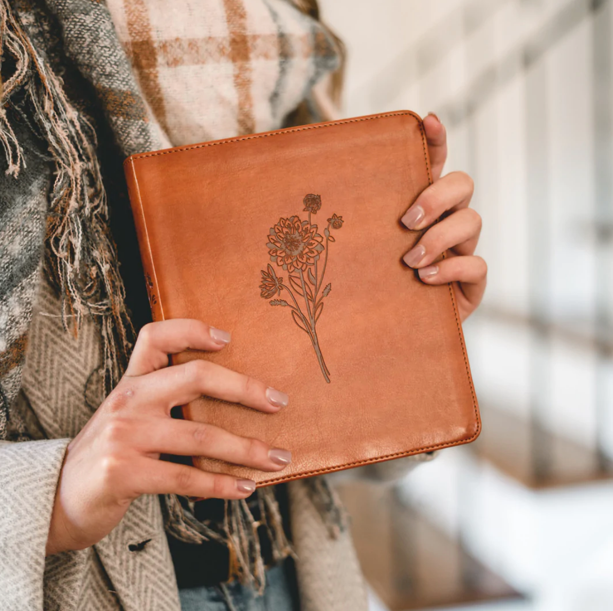 ESV Journaling Bible: Sierra Theme